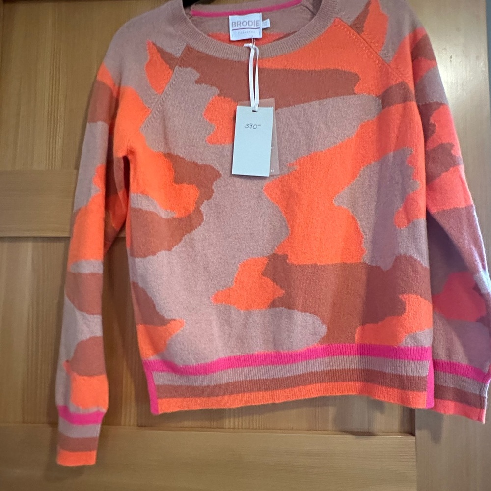 Perfect Brodie Cashmere Sweater! Super soft. NWT. Brighten your winter wardrobe!